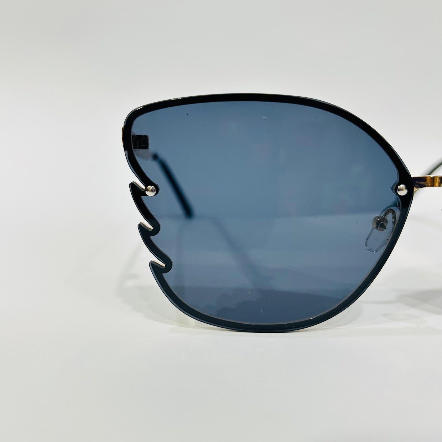 Eagle Wing Chic Black Sunglasses with Golden Arms - Trendy Glasses - Stylish Eyewear for Girls